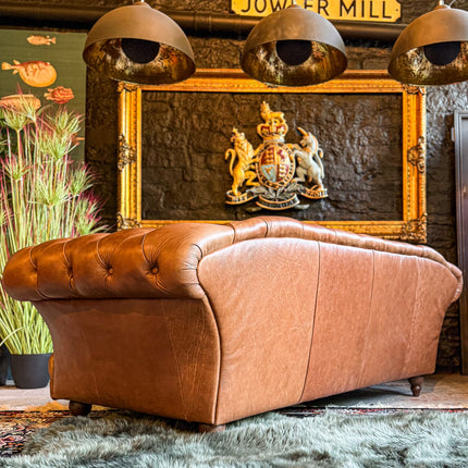 Oskar Italia Chesterfield in Arena Leather