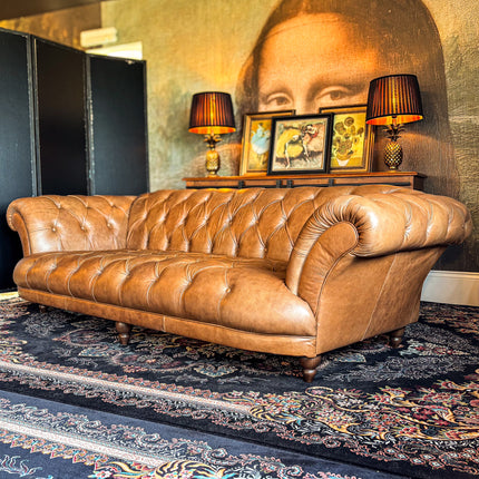 Oskar Italia Chesterfield in Arena Leather