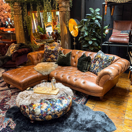 Oskar Italia Chesterfield in Arena Leather