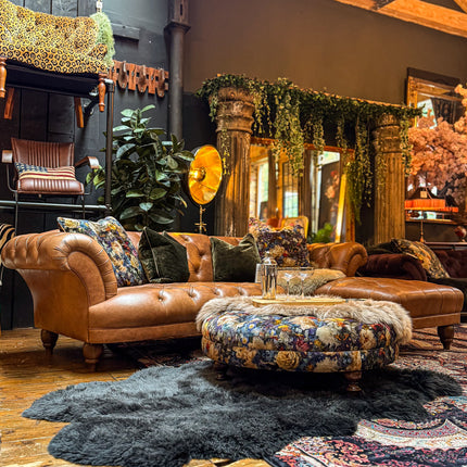 Oskar Italia Chesterfield in Arena Leather