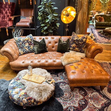 Oskar Italia Chesterfield in Arena Leather