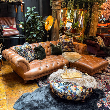 Oskar Italia Chesterfield in Arena Leather