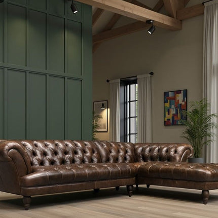 Oskar Italia Chesterfield in Columbus Leather