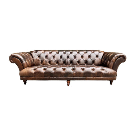 Oskar Italia Chesterfield in Columbus Leather