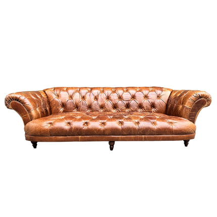 Oskar Italia Chesterfield in Columbus Leather