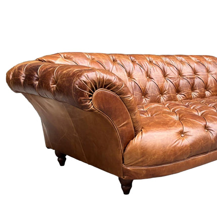 Oskar Italia Chesterfield in Columbus Leather