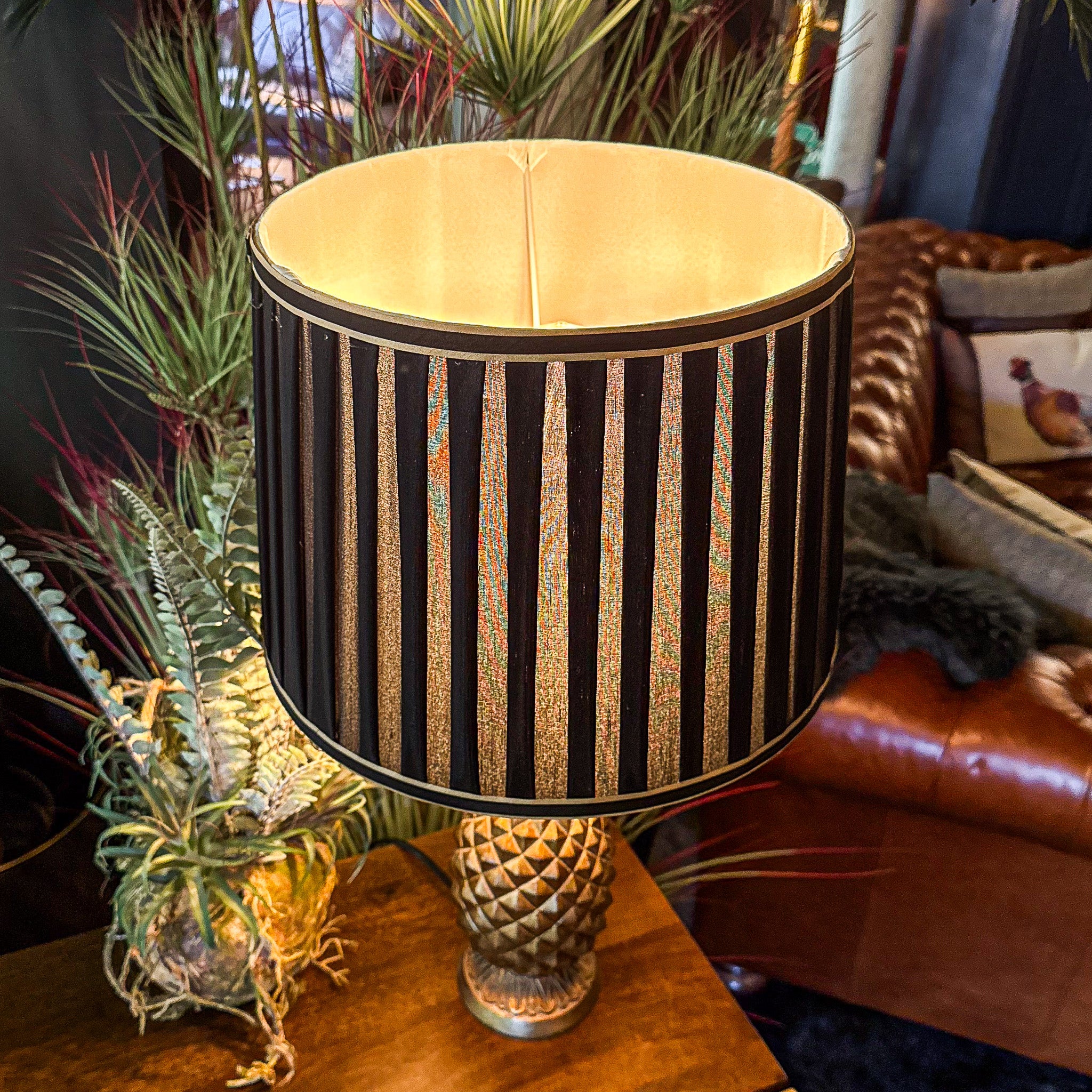 Feature Lamp Pineapple Gold Table Lamp – Vintage Sofa