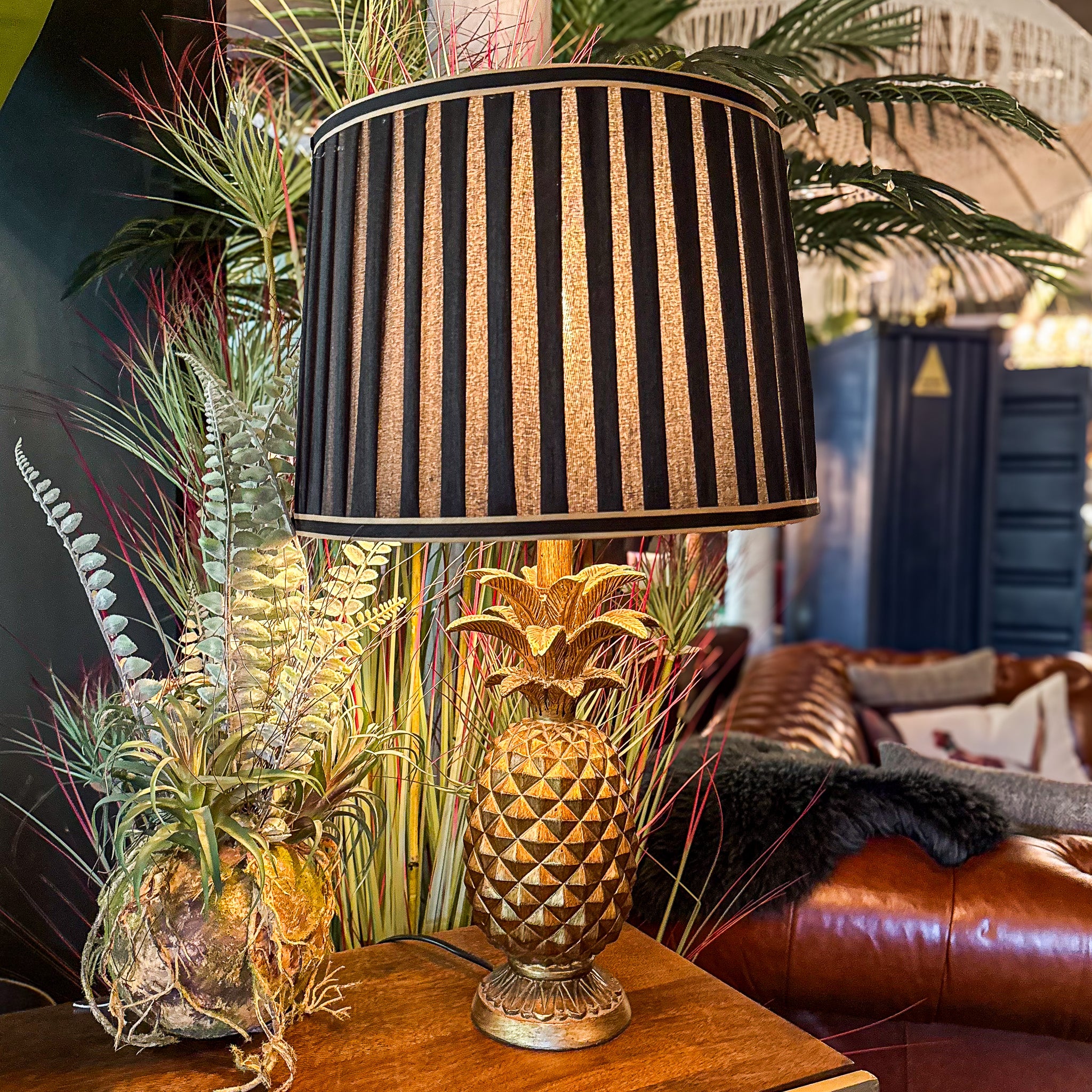 Feature Lamp Pineapple Gold Table Lamp – Vintage Sofa