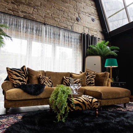 Dopamine in Opulence Velvet