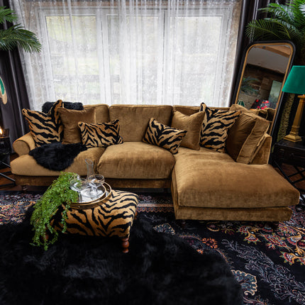Dopamine in Opulence Velvet