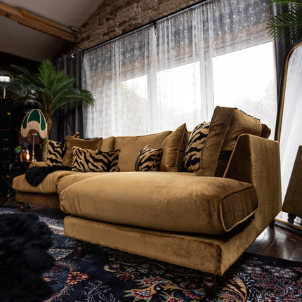 Dopamine in Opulence Velvet