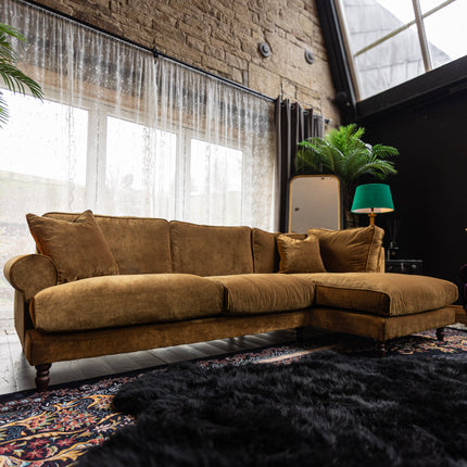 Dopamine in Opulence Velvet
