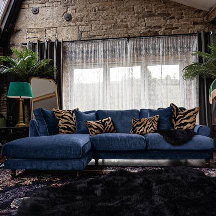 Dopamine in Opulence Velvet