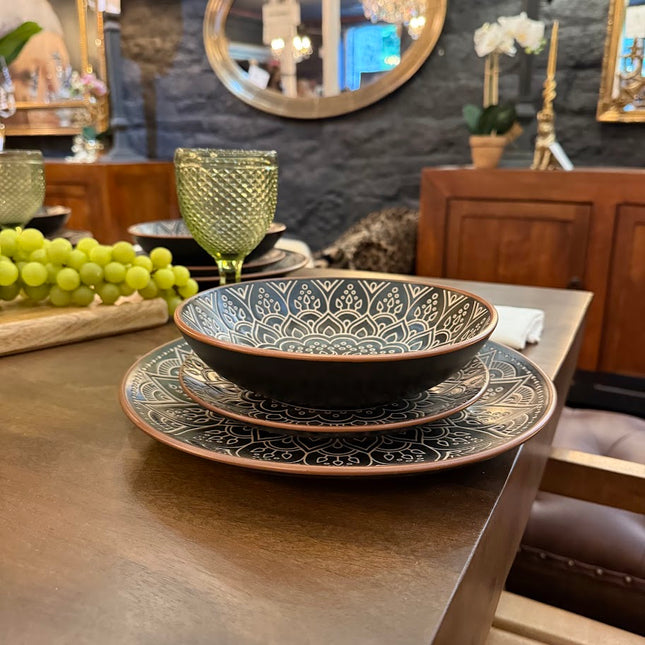 Set of 12 Darma Dinner Set