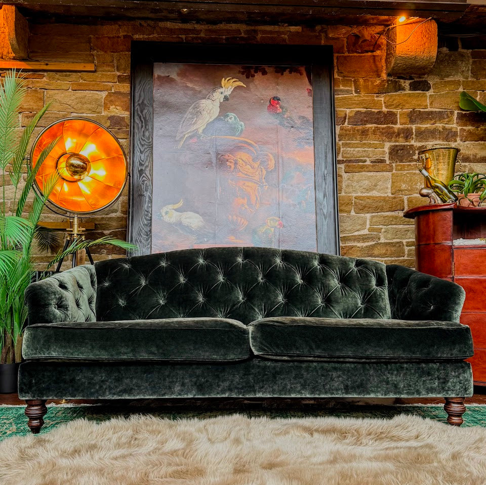 Dalmore by Tetrad in Orchid Velvet – Vintage Sofa