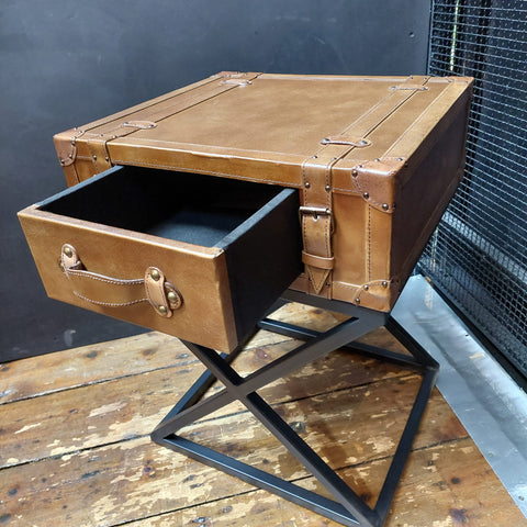 Suitcase/Trunk Side Table in Brown Leather