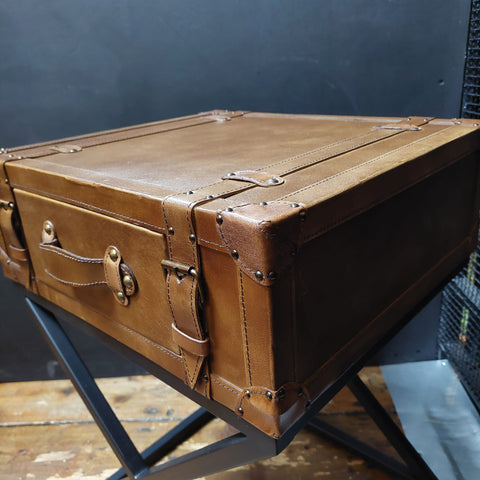 Suitcase/Trunk Side Table in Brown Leather