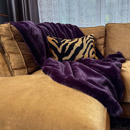 Throw Double Sided Faux Fur in Plum