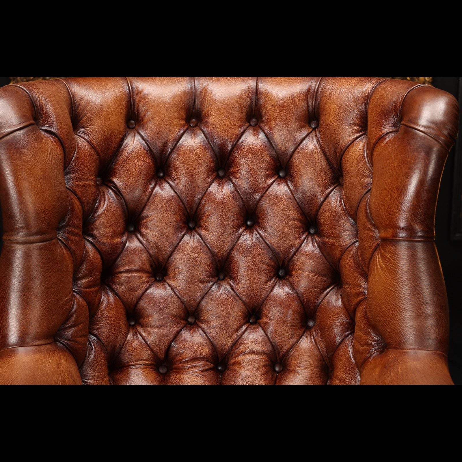 Mackenzie by Tetrad in Leather Hand Antiqued – Vintage Sofa