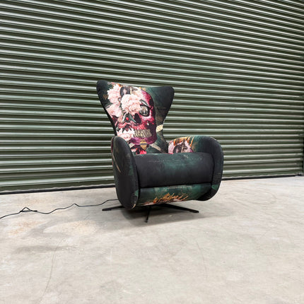 Fama Mondrian Recliner Armchair Motorized Chaos Skull - Clearance