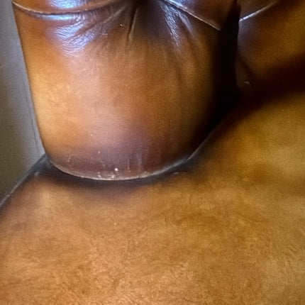 Highland Curved Chesterfield Bar Stool in Leather - Factory Seconds