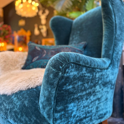 Winston Wingback Accent Chair in Sunshine Velvet - New
