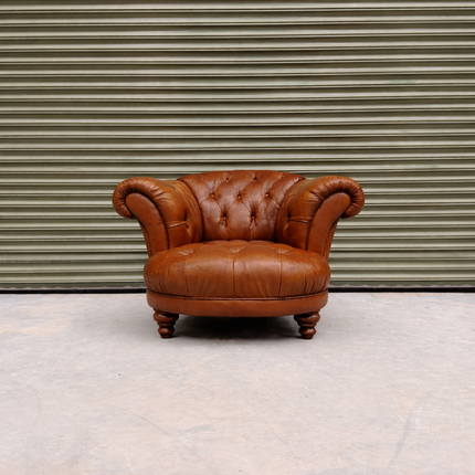 Oskar Chesterfield Armchairs in Leather
