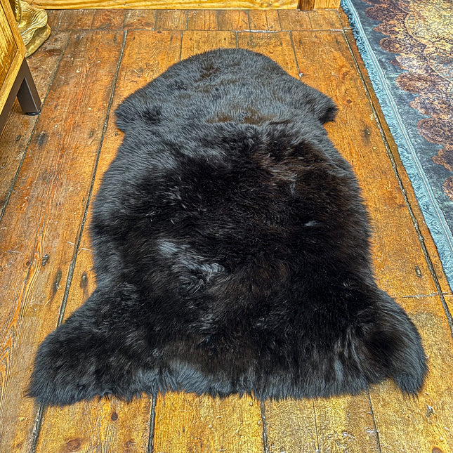 Sheepskin Rug in Black - Single